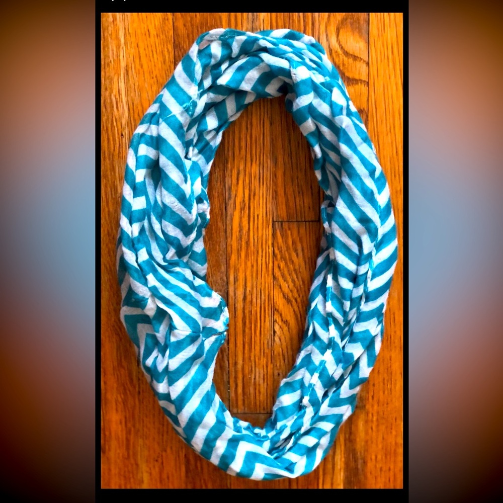 Teal and White Zig Zag Print Infinity Scarf